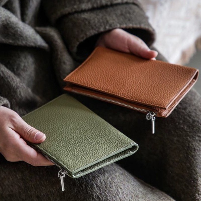 Leather Passport Holder Covers - огляд і ціна Women'S Accessories Wallet