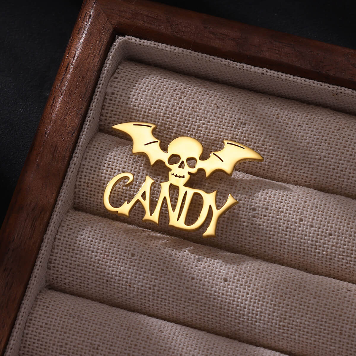 Customized Name Skeleton Bat B - огляд і ціна Women Accessories Name