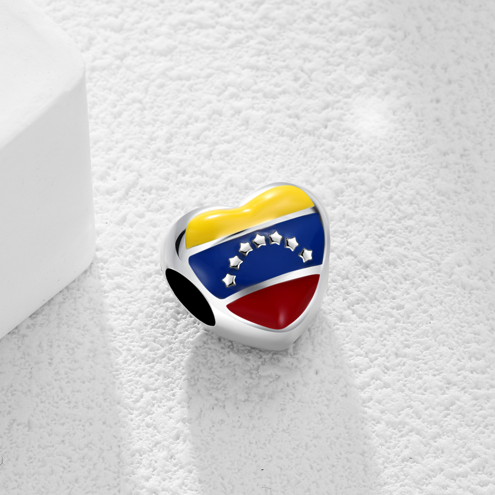 31 Countries Flag Heart Charms - огляд і ціна Women Accessories Usa