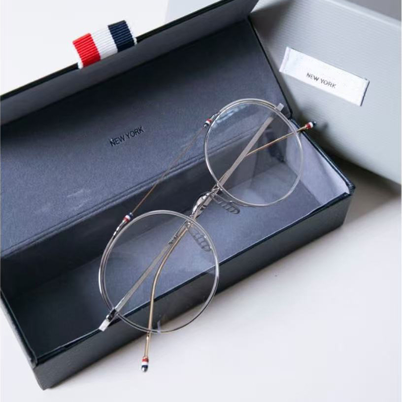 Fashion New York Brand Small R - огляд і ціна Women Accessories Usa